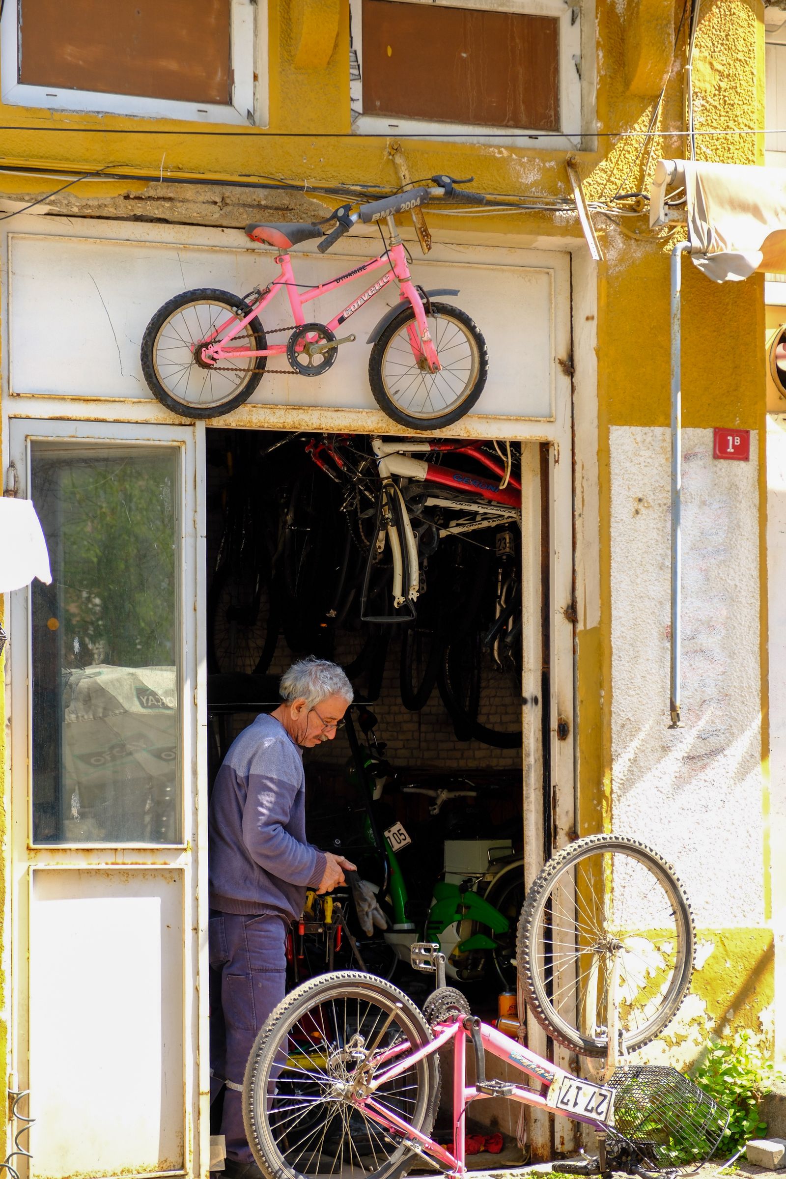 Independent bicycle repair shop
